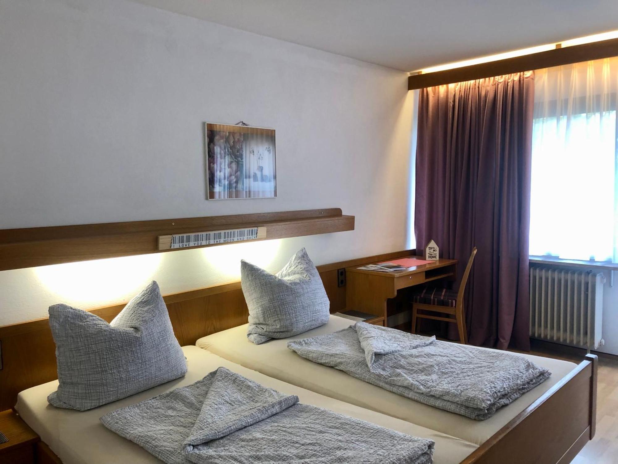 Goldener Hahn B&B Baiersbronn - Ferienwohnungen Mit Hotel Service Nahe Gartenschau Tal X Quarto foto