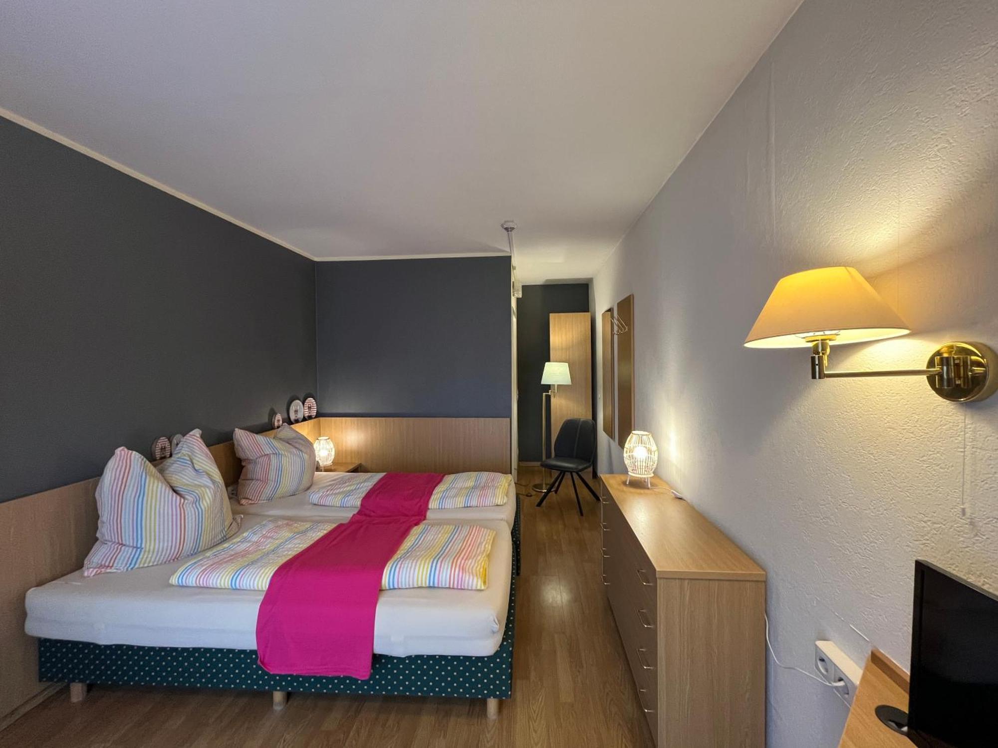 Goldener Hahn B&B Baiersbronn - Ferienwohnungen Mit Hotel Service Nahe Gartenschau Tal X Quarto foto