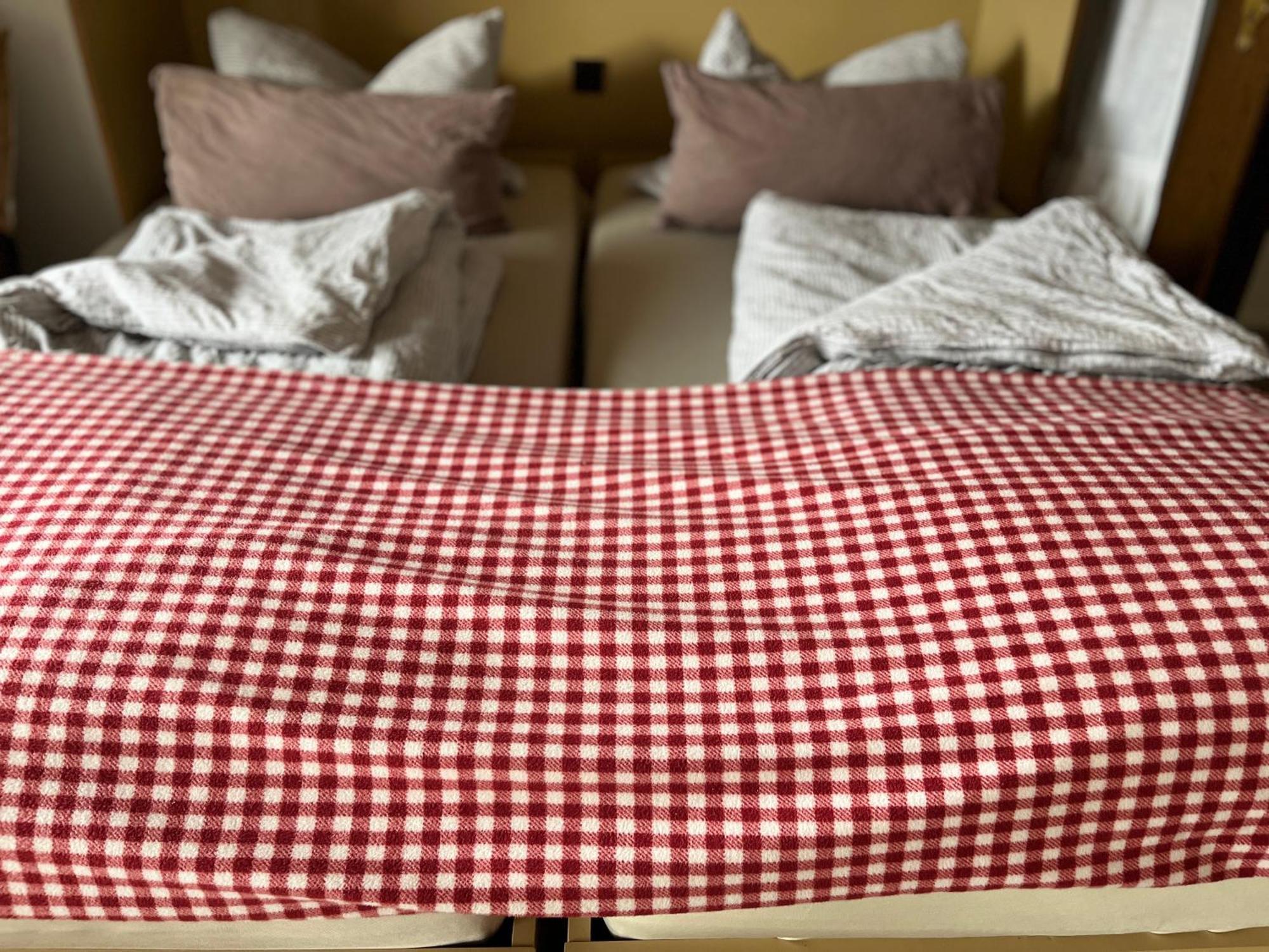Goldener Hahn B&B Baiersbronn - Ferienwohnungen Mit Hotel Service Nahe Gartenschau Tal X Quarto foto