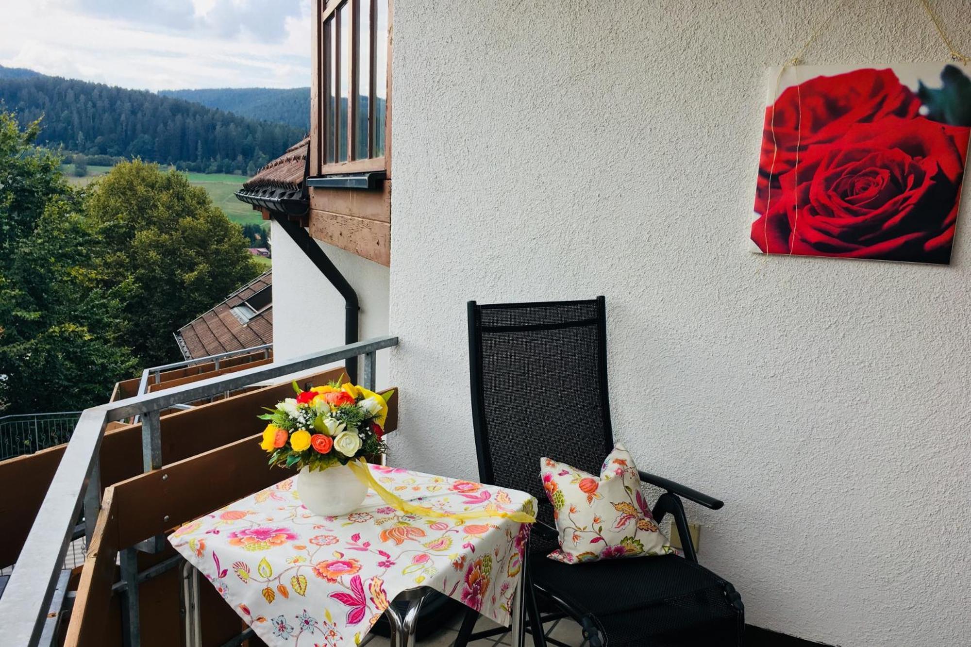 Goldener Hahn B&B Baiersbronn - Ferienwohnungen Mit Hotel Service Nahe Gartenschau Tal X Quarto foto